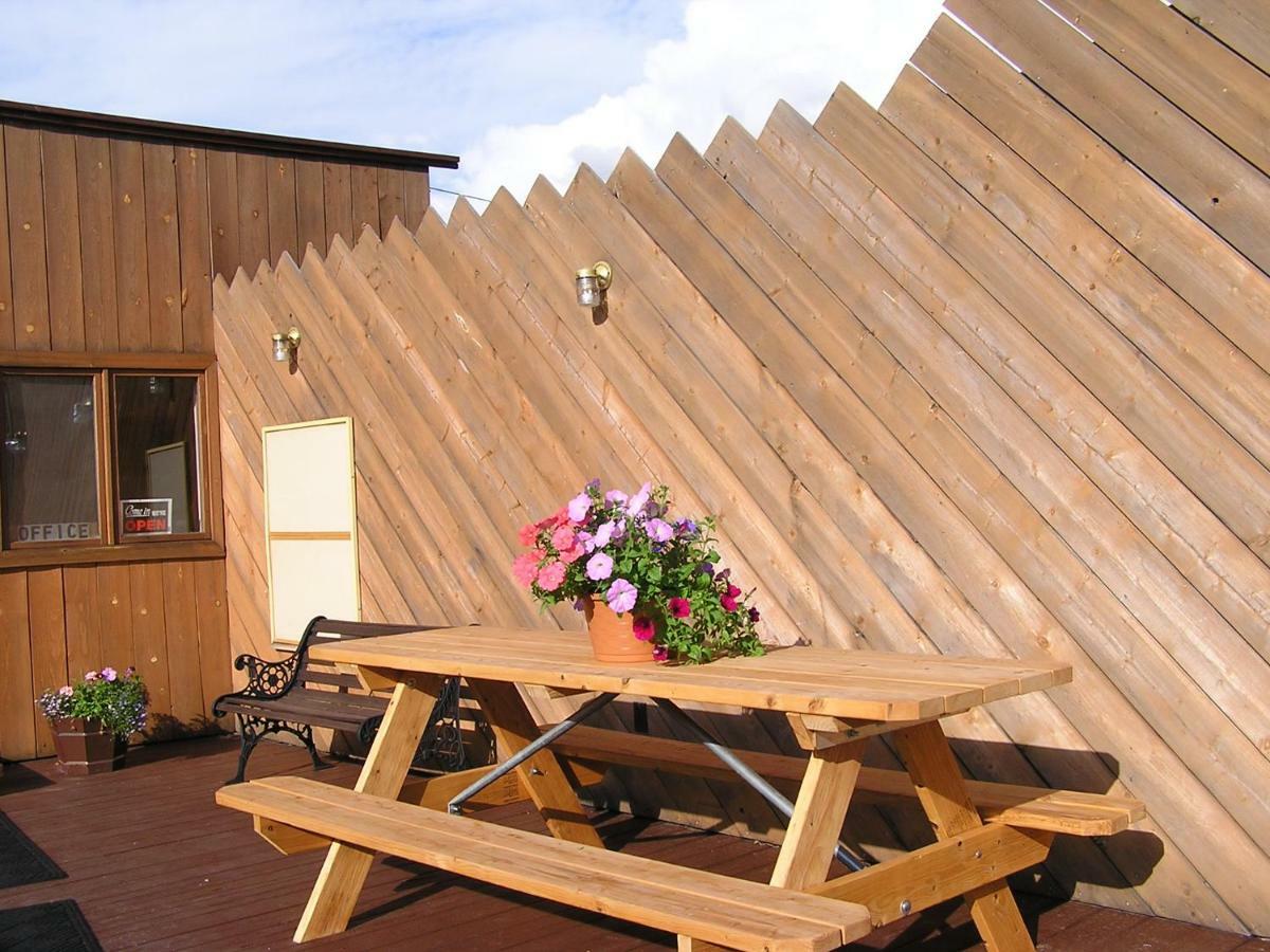 White Moose Lodge Хили Экстерьер фото